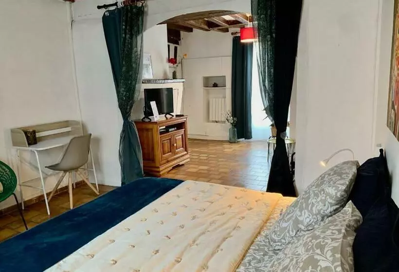 Les Marches Du Château   Gîte Centre De Nogent Le Rotrou