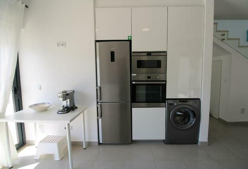 Casa Da Praia   By Sch