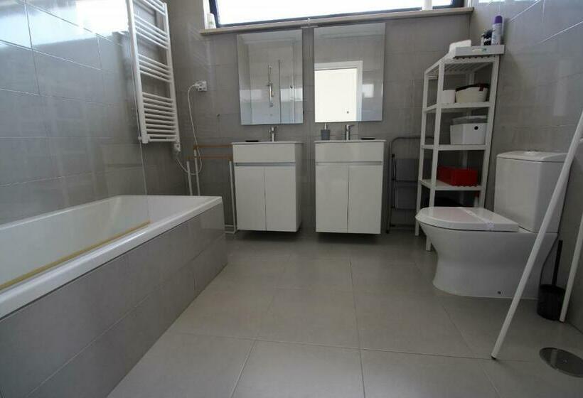 Casa Da Praia   By Sch