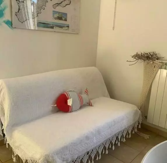 Casa Vacanze Con Giardino Alle Isole Tremiti