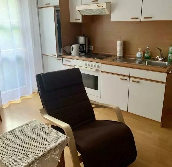 Einladendes Appartement Im Grünen Für 2 Personen