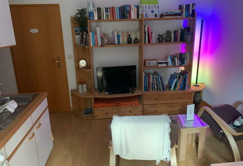 Einladendes Appartement Im Grünen Für 2 Personen