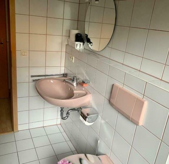 Einladendes Appartement Im Grünen Für 2 Personen