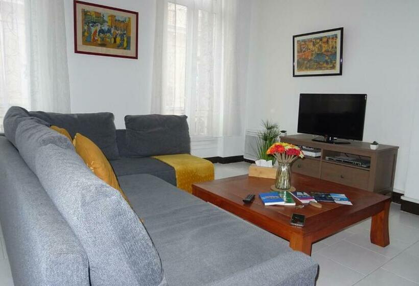 Joli T2 Refait à Neuf, Lumineux Et Accessible