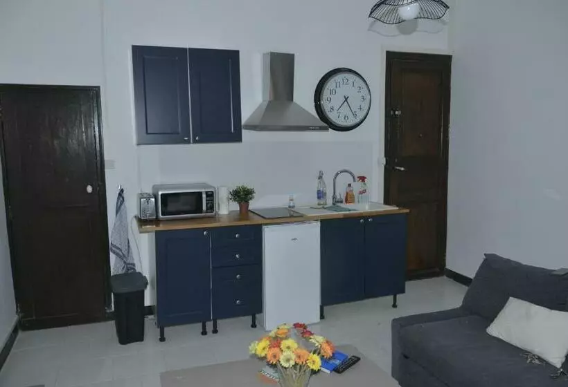 Joli T2 Refait à Neuf, Lumineux Et Accessible