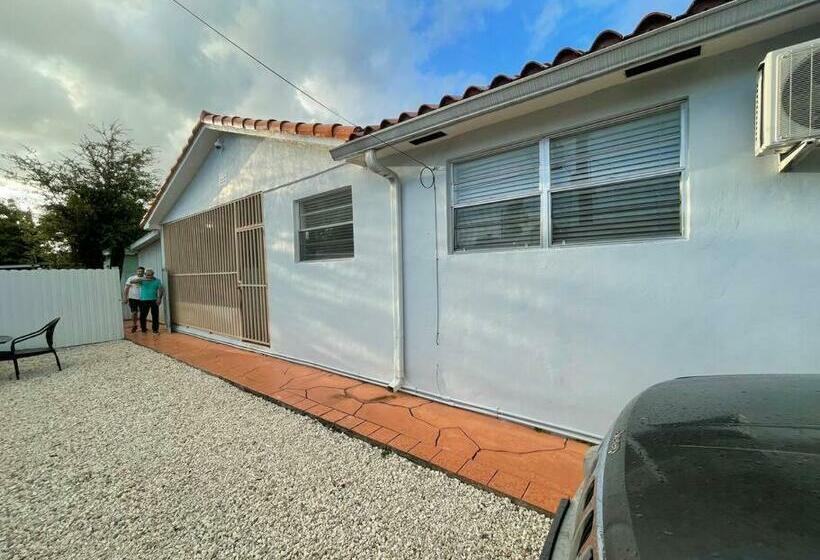 Lovely 1 Bedroom Apartment