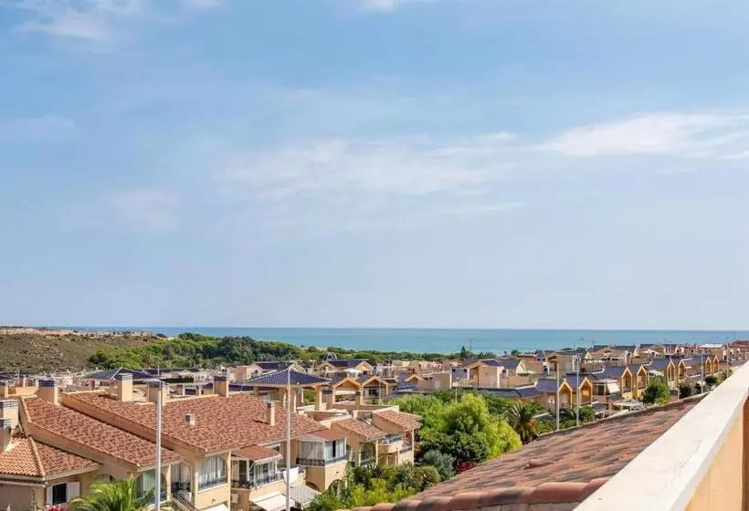 Apartment Near The Beach