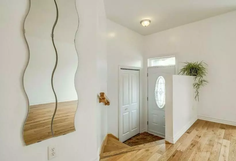 Comfort Townhouse Close To Airport