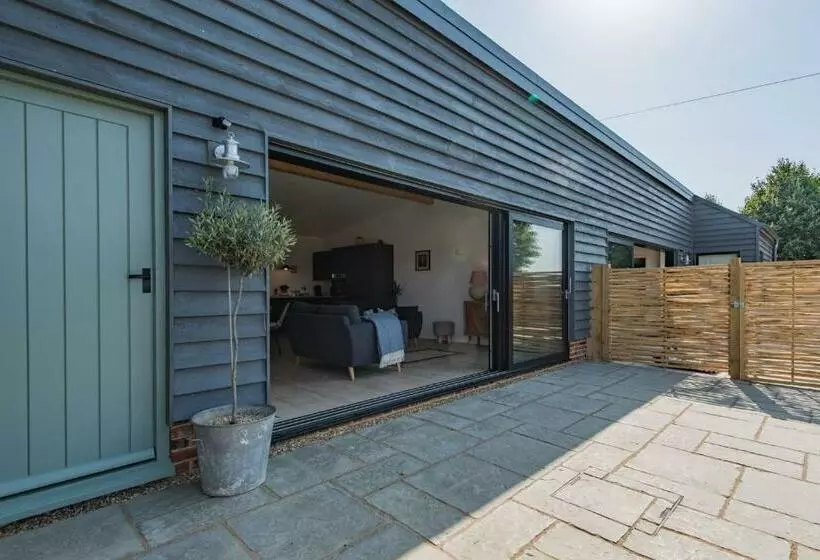Lacton Manor Barns By Bloom Stays