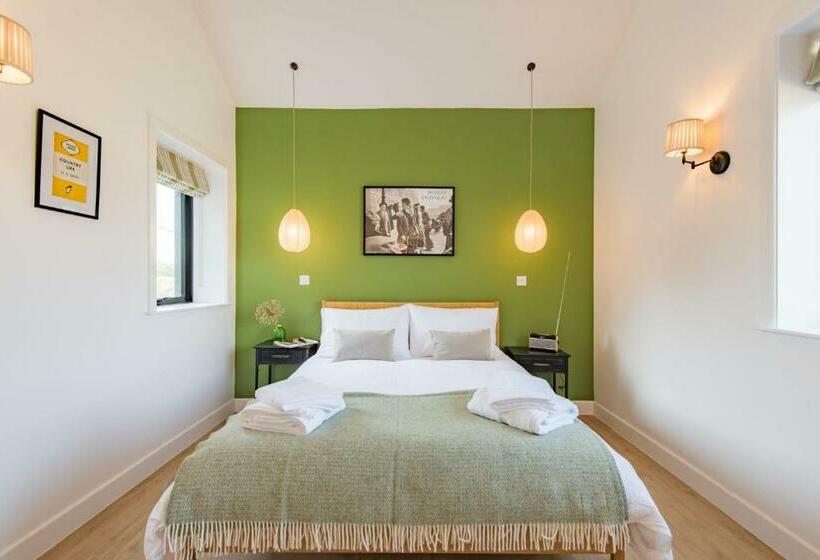 Lacton Manor Barns By Bloom Stays