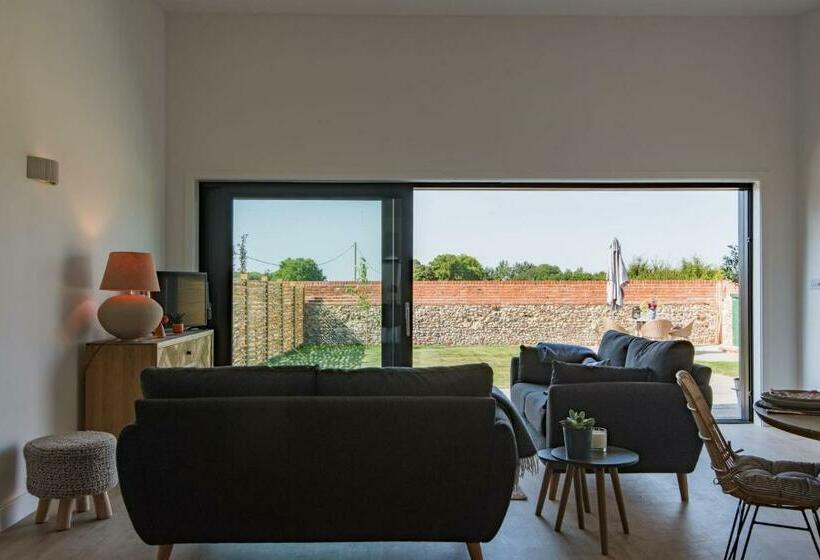 Lacton Manor Barns By Bloom Stays