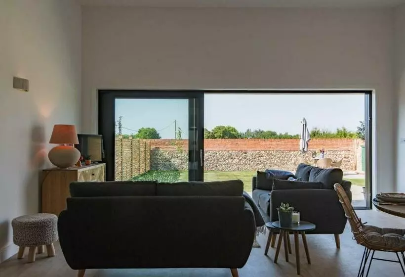 Lacton Manor Barns By Bloom Stays