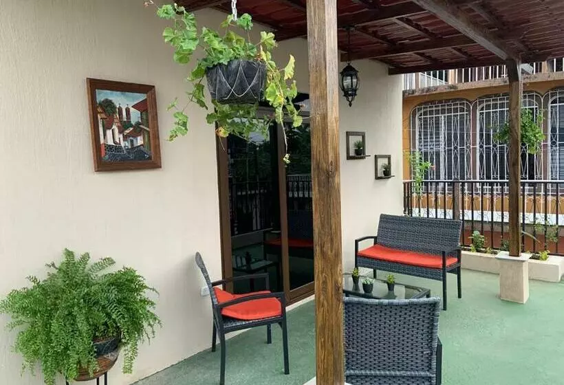 El Mesón De Los Abuelitos