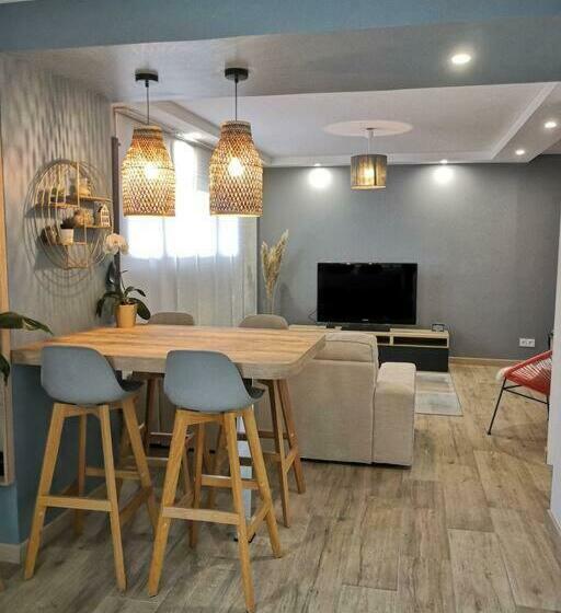 Superbe Cosy T1 Bis Studio 40m2 Indépendant En Maison Avec Parking Gratuit