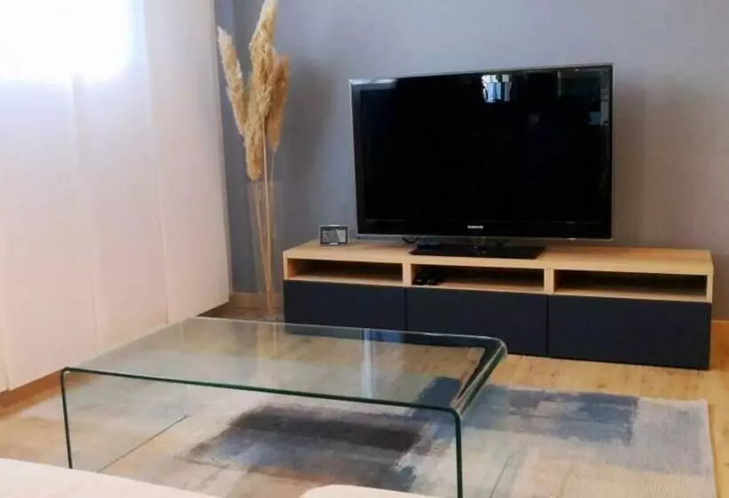 Superbe Cosy T1 Bis Studio 40m2 Indépendant En Maison Avec Parking Gratuit