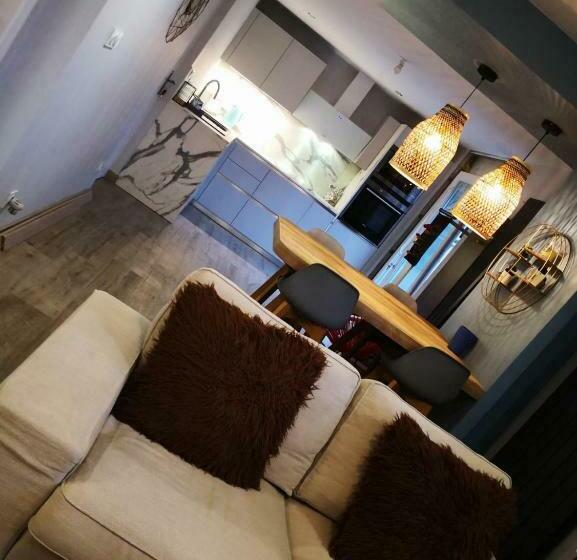 Superbe Cosy T1 Bis Studio 40m2 Indépendant En Maison Avec Parking Gratuit