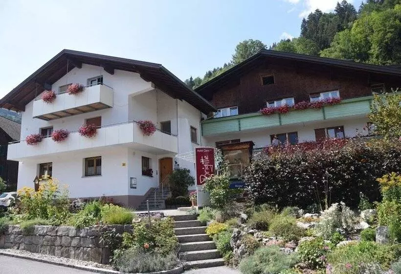 مبيت وإفطار Garni Brigitte