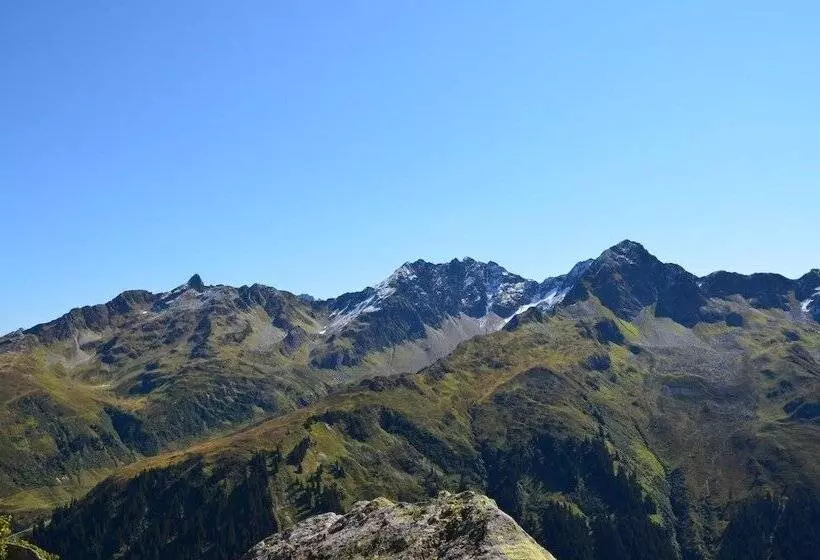 مبيت وإفطار Garni Brigitte