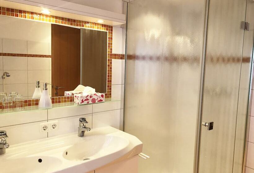 住宿加早餐  Garni Brigitte