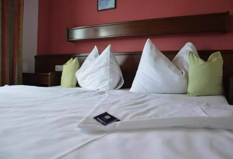 Aamiaismajoitus (B&B) Gästehaus Schmidt