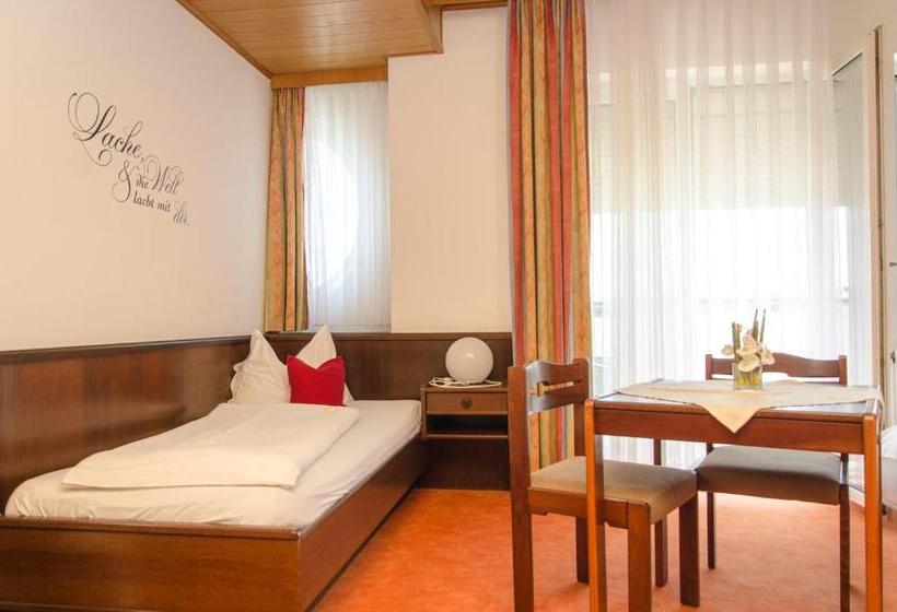 Bed and Breakfast Gästehaus Schmidt