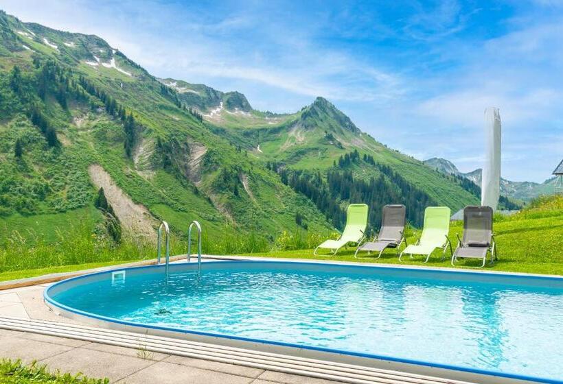 مبيت وإفطار Haus Furka