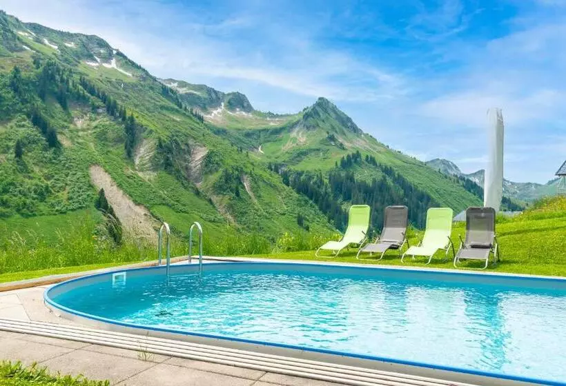 Bed and Breakfast Haus Furka