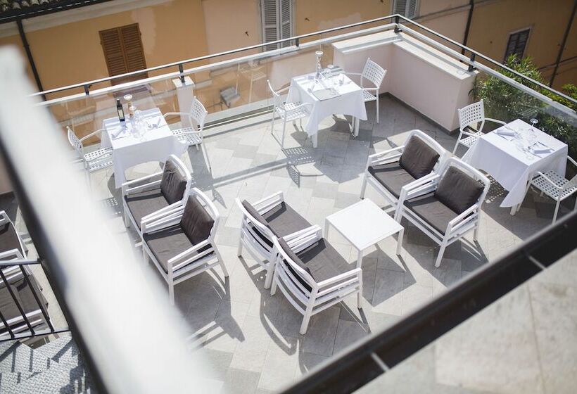 ホテル Albergo La Rocca