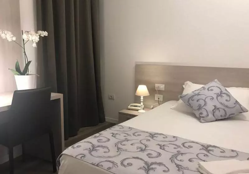 Szálloda Albergo La Rocca