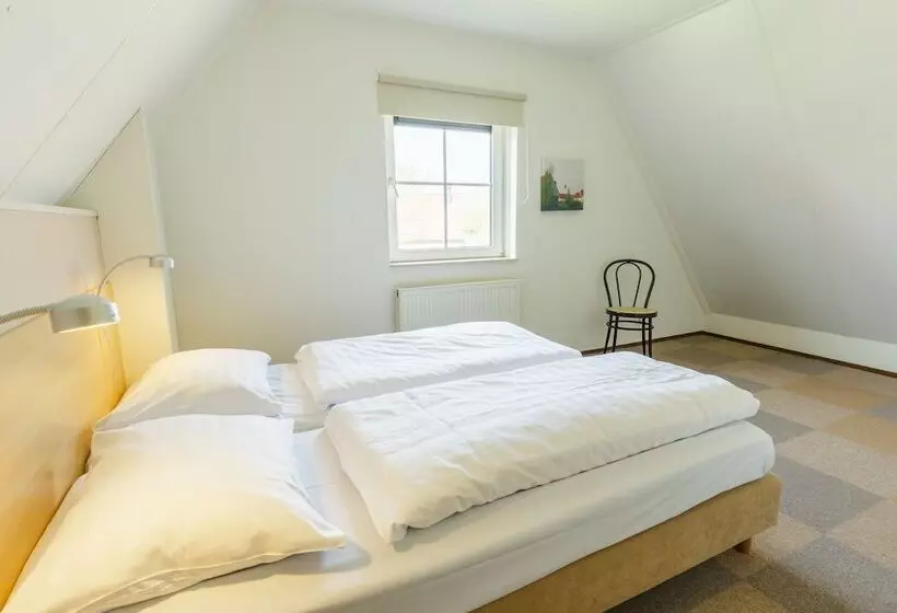 בית מלון כפרי Center Parcs Sandur Emmen