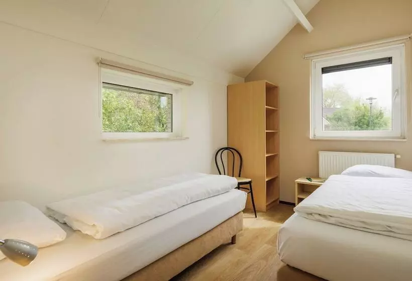 בית מלון כפרי Center Parcs Sandur Emmen