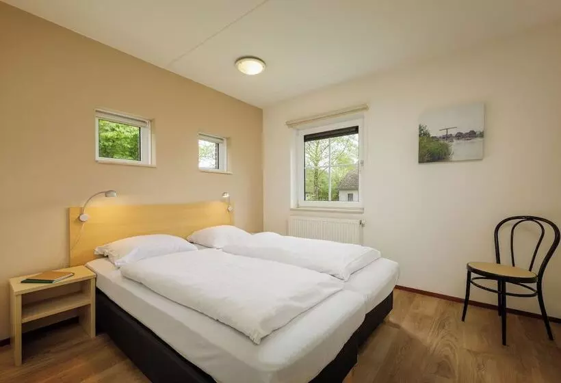 בית מלון כפרי Center Parcs Sandur Emmen