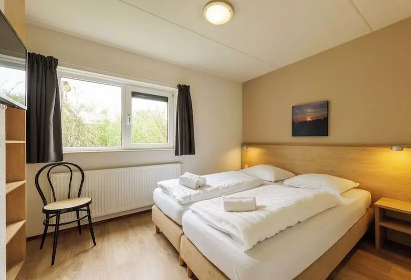 בית מלון כפרי Center Parcs Sandur Emmen