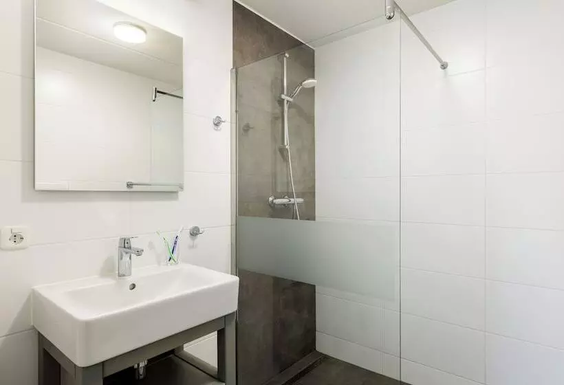 בית מלון כפרי Center Parcs Sandur Emmen