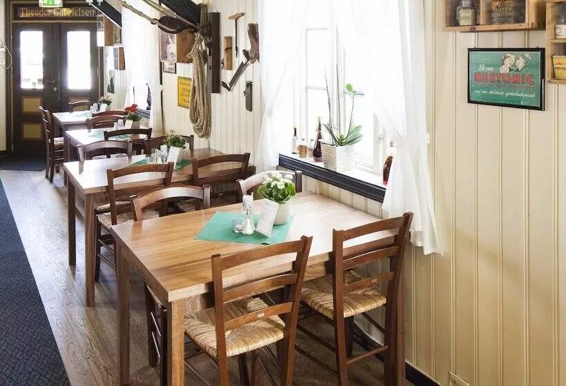 酒店 Kjøbmandsgaarden