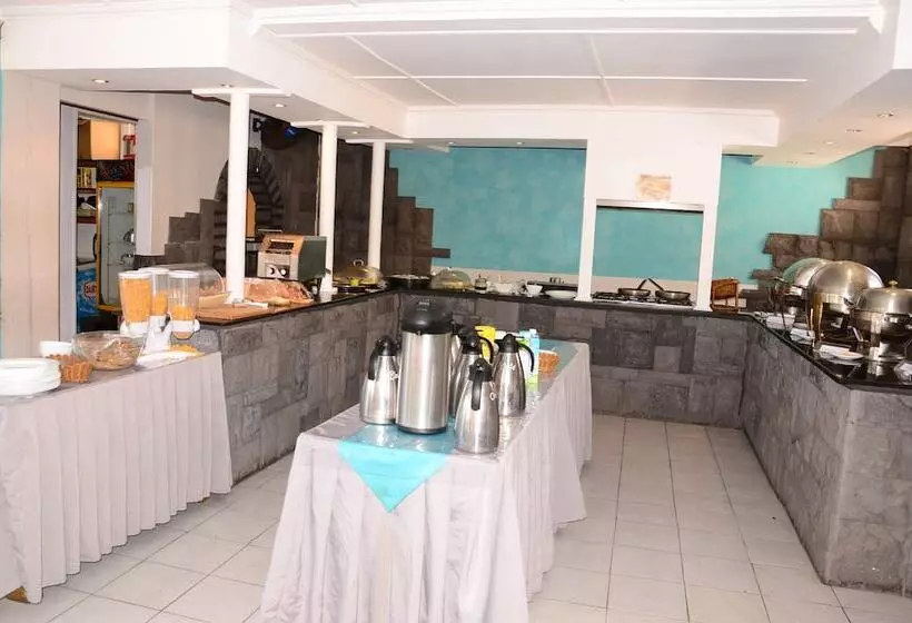 هتل Le Grand Bleu