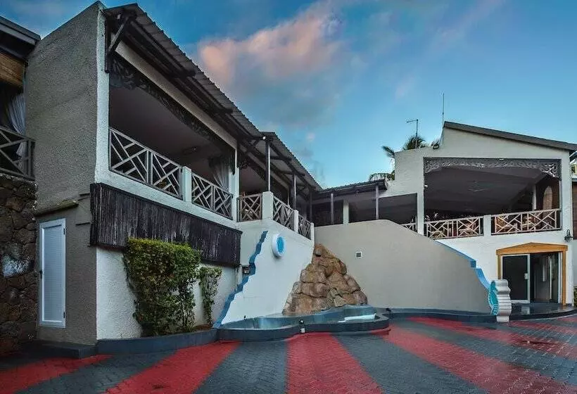 هتل Le Grand Bleu