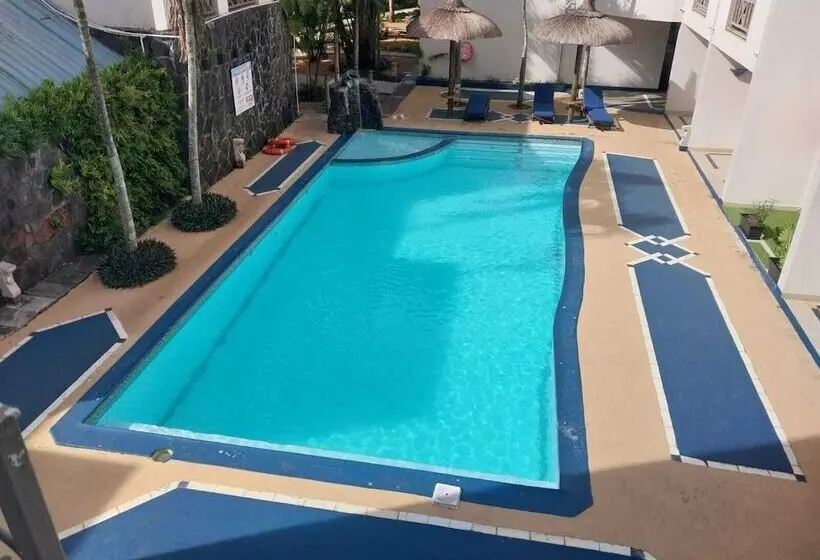هتل Le Grand Bleu
