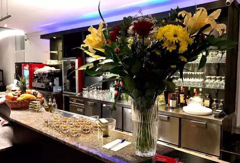 هتل Restaurant Windsor