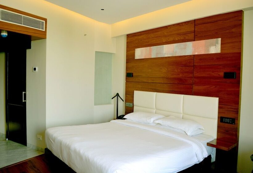 Отель Rk Residency