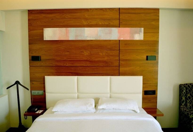 Отель Rk Residency