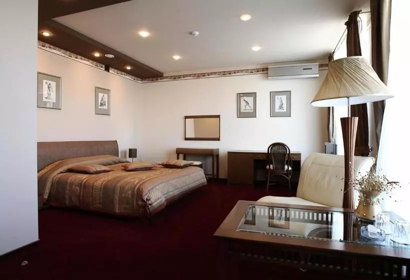 هتل šiauliu Krasto Medžiotojų Užeiga