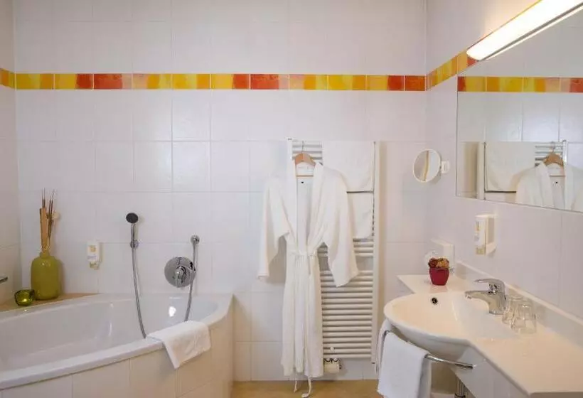 ホテル Simon   Das Vital