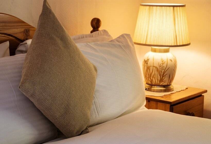 Szálloda Tudor Lodge