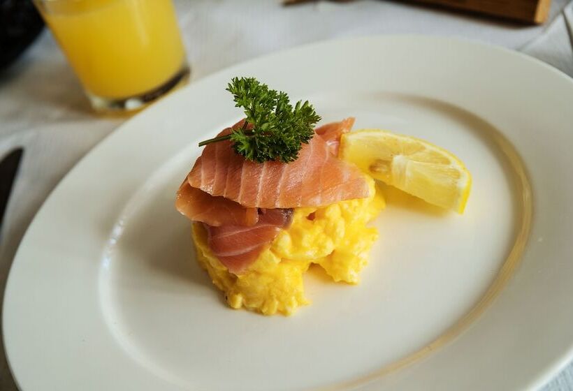 Szálloda Tudor Lodge