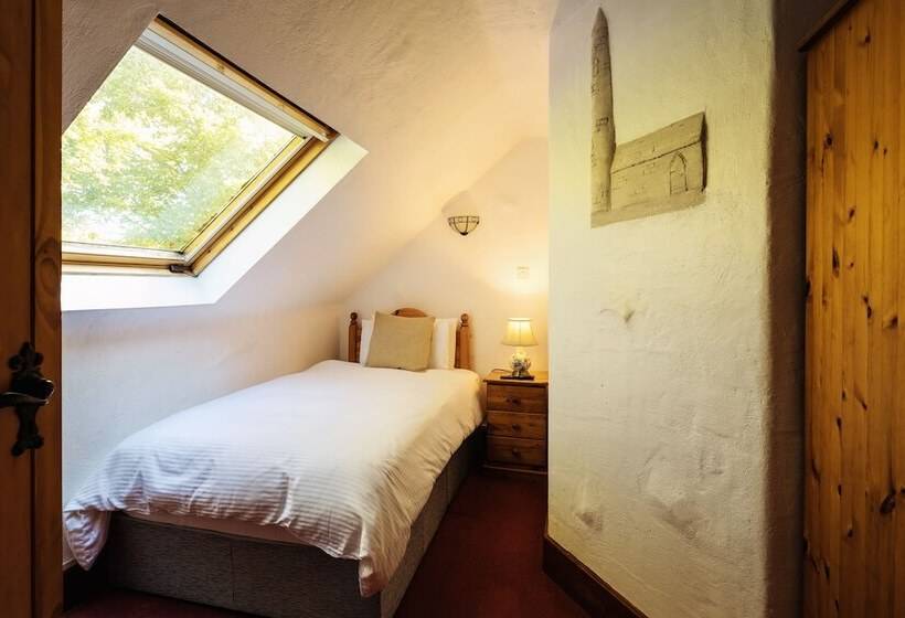 Szálloda Tudor Lodge