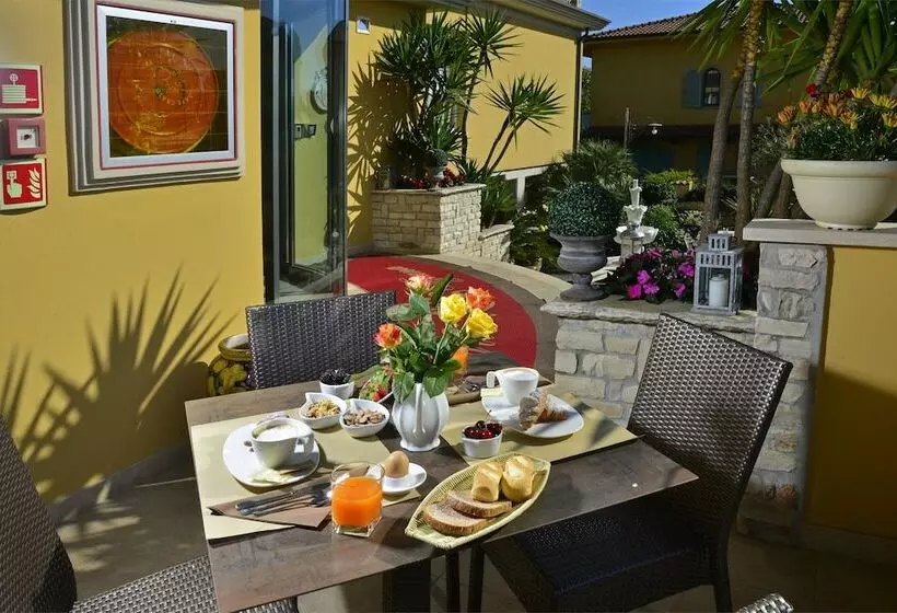 ホテル Villa Tiziana