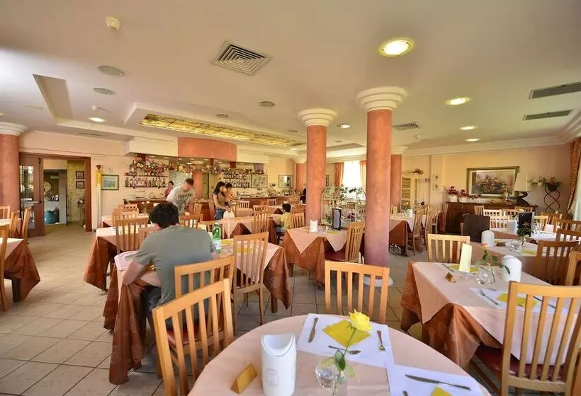 ホテル Villa Tiziana