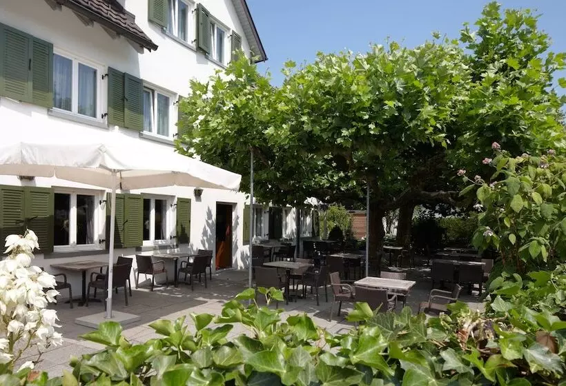 Отель Weisses Kreuz