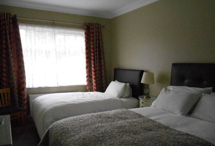 The Yellow House B&b